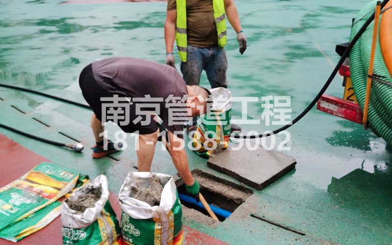 218泰山路管道清淤