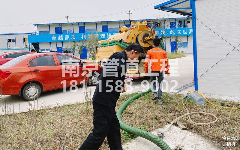 255泰山路工地化粪池处理