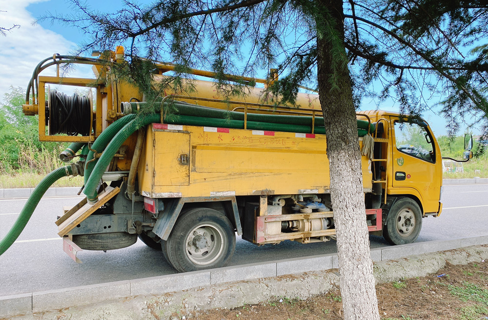 283泰山路清洗抽粪车